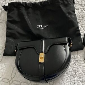 AUTHENTIC Celine 16 Besace Medium Cross Body Bag